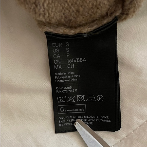 H&M Women’s Taupe Turtleneck Sweater - Picture 4 of 4